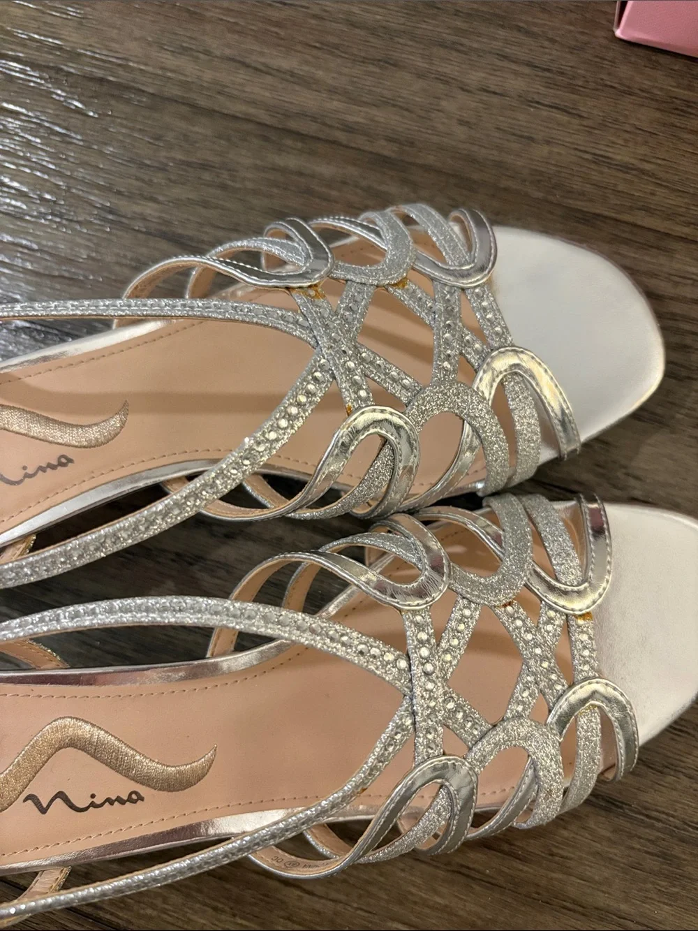 Nina good used